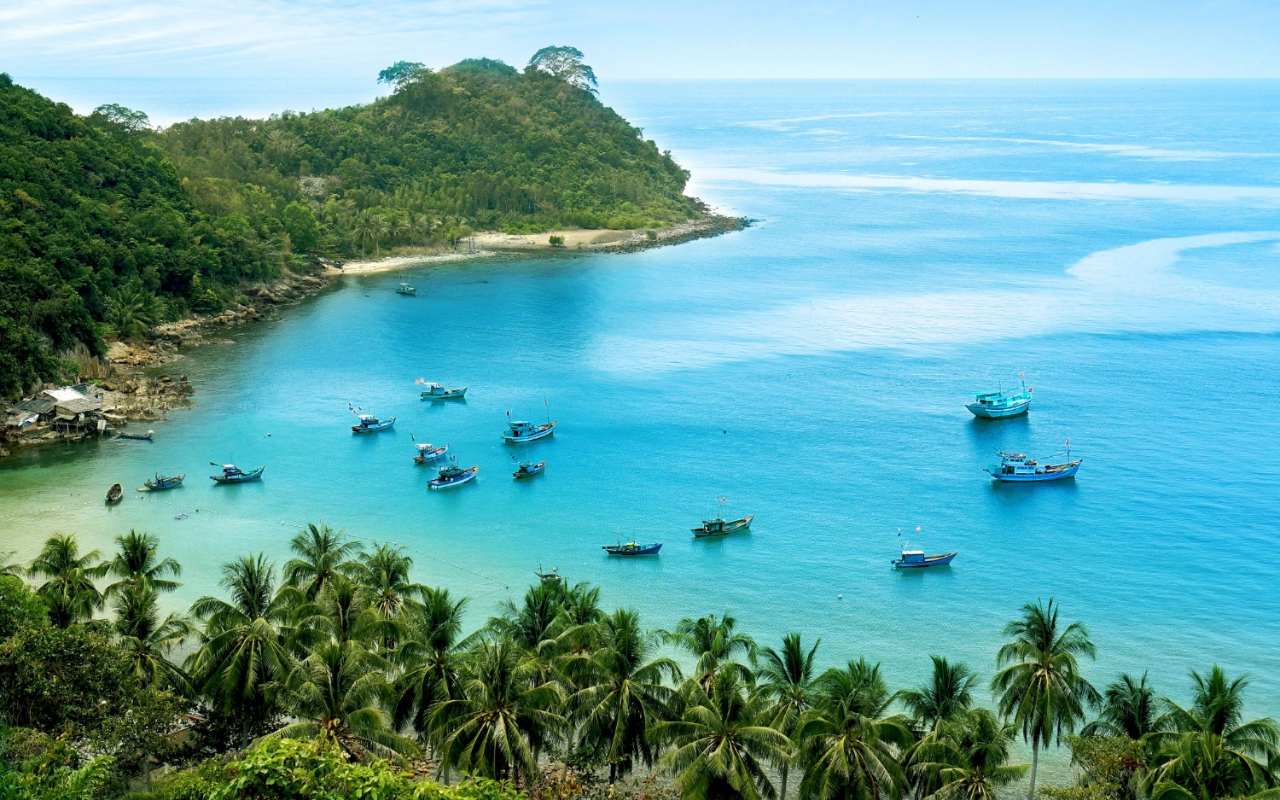 Bãi Cây Mến Nam Du - Bãi biển đẹp nhất Nam Du (2026) 4 Bãi Cây Mến sở hữu làn nước trong xanh