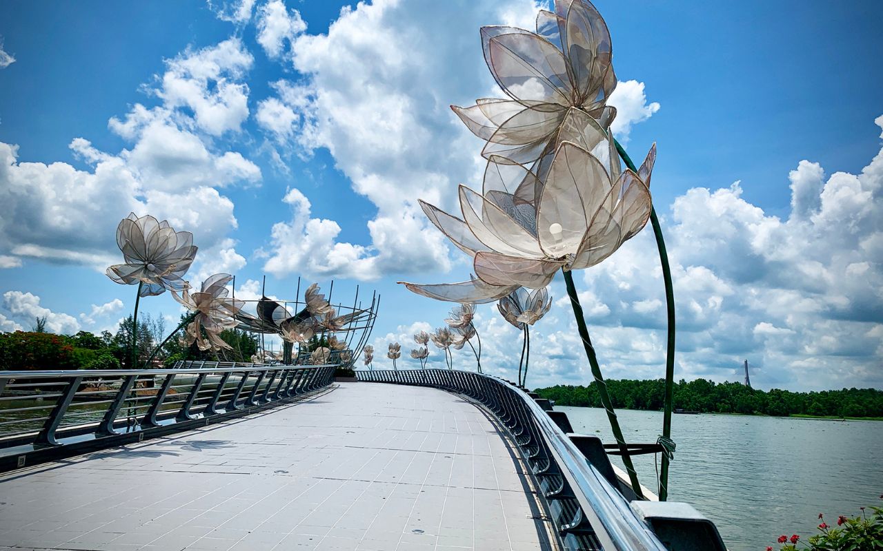 Cầu đi bộ Ninh Kiều Cần Thơ - Check-in "cầu tình yêu" lãng mạn 4 cầu đi bộ Cần Thơ Ninh Kiều Cần Thơ