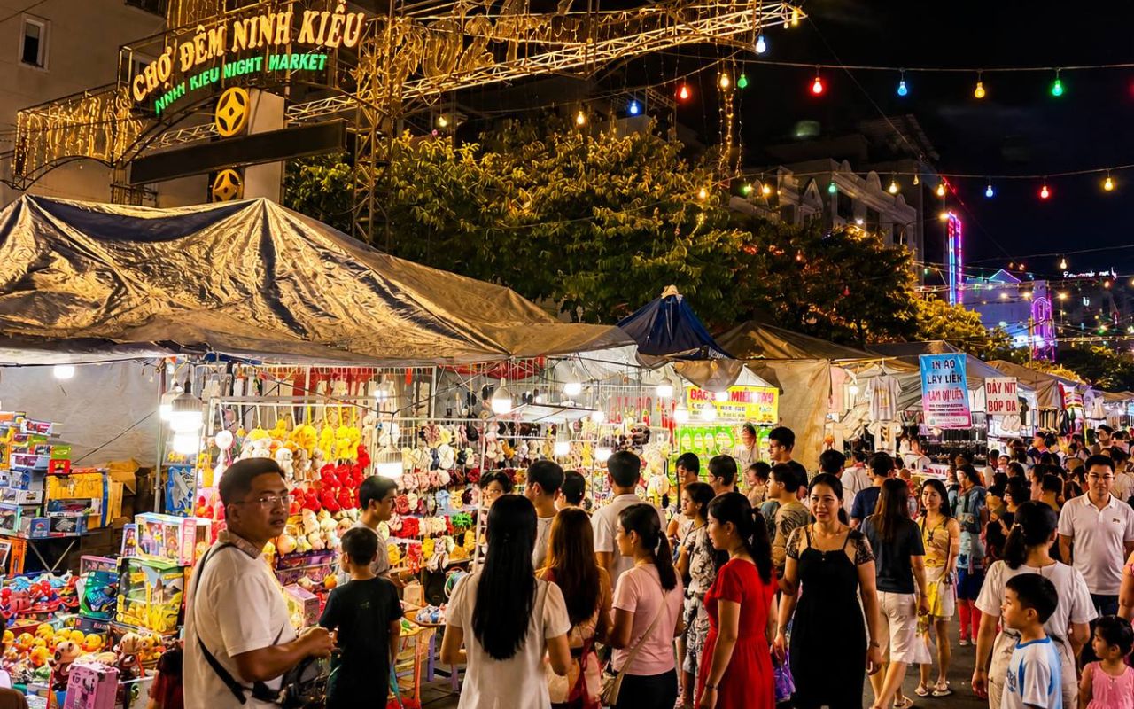 Chợ đêm Cần Thơ - Khám phá vẻ đẹp Tây Đô về đêm (2026) 2 Chợ đêm Cần Thơ có gì