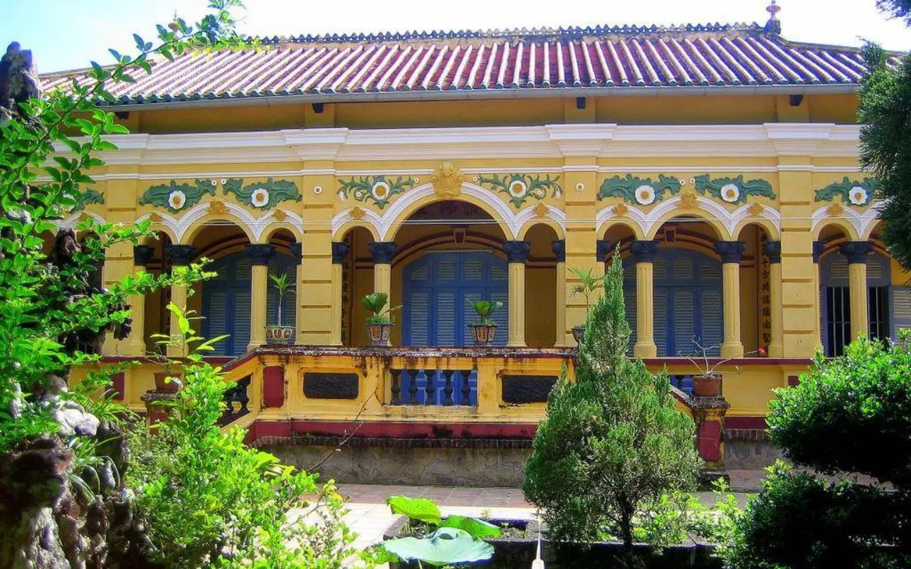Chùa Nam Nhã Cần Thơ - Nét đẹp giao thoa Á Đông & Tây Âu 5 Chùa Nam Nhã gắn liền với tên tuổi nhiều nhà yêu nước