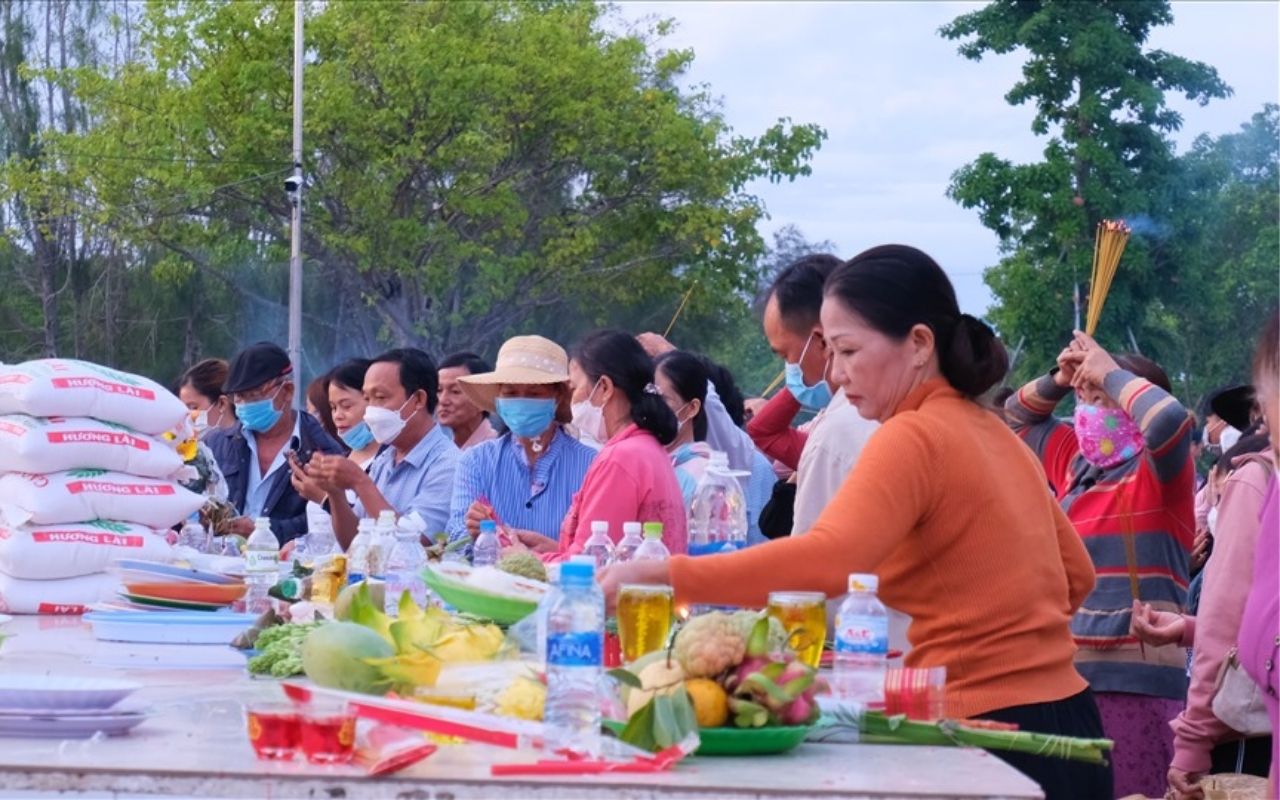 Mâm lễ phải là đồ chay