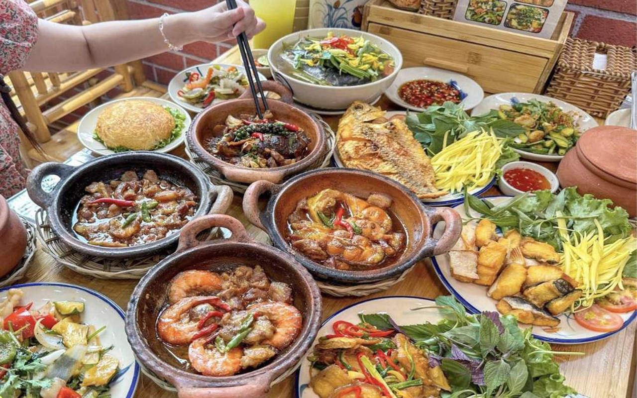 Cơm niêu Côn Đảo - Top 5 quán ăn ngon nên thử (2026) 2 Cơm niêu 3 miền côn đảo