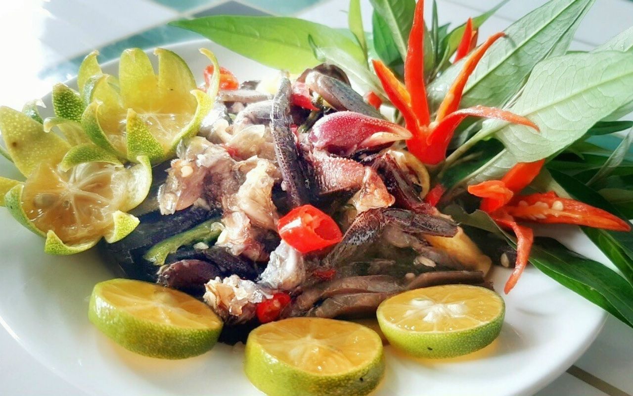 Ba khía tỏi ớt