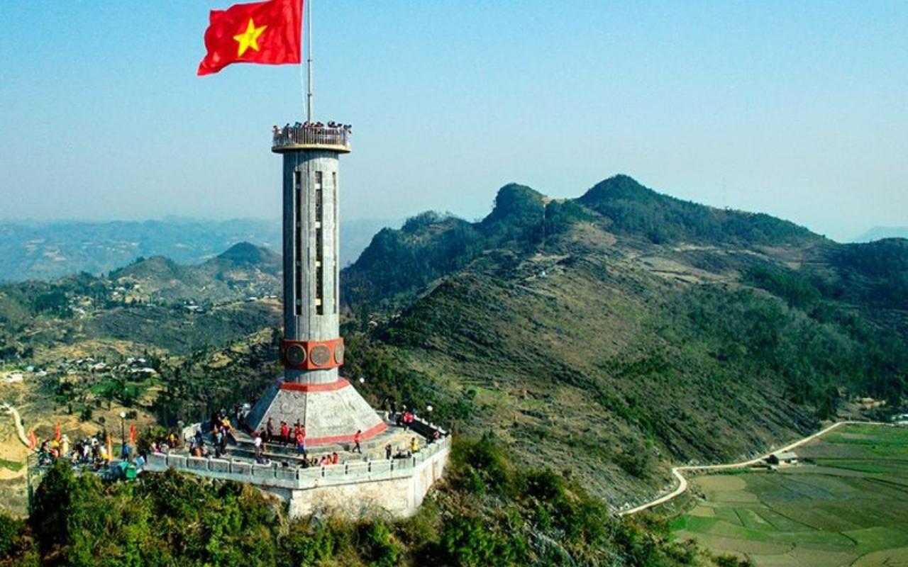 Cột cờ Lũng Cú – điểm cực Bắc thiêng liêng của Tổ quốc