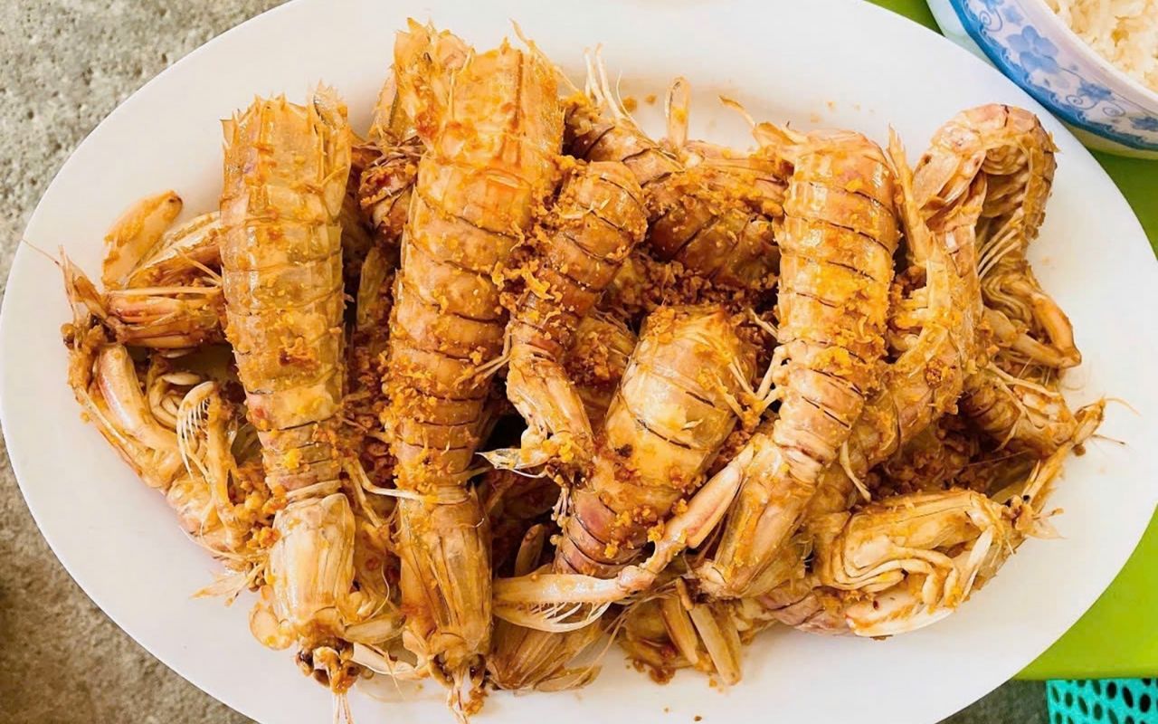Đặc sản Hòn Sơn: 10+ món ngon & mua làm quà (2026) 6 Hải sản tươi ngon tại Hòn Sơn