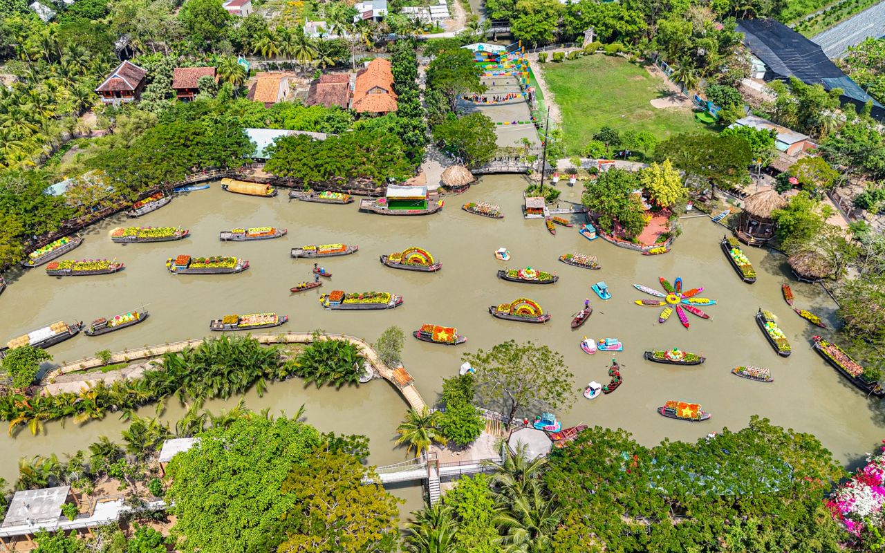 Làng du lịch Mỹ Khánh: Giá vé & Kinh nghiệm vui chơi (2026) 2 Làng du lịch Mỹ Khánh