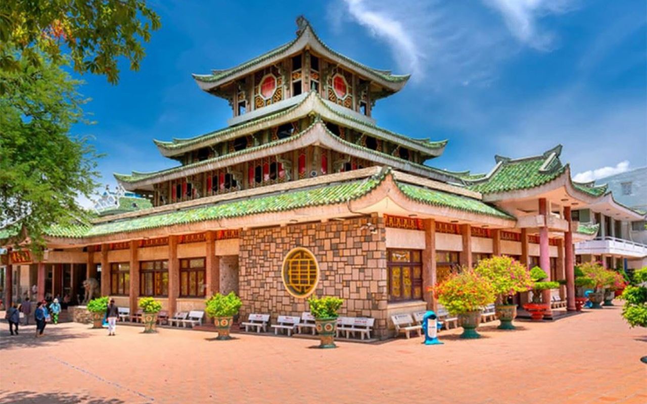 Miếu Bà Chúa Xứ An Giang - Kinh nghiệm đi lễ, chiêm bái 2026 7 Miếu Bà Chúa Xứ xây dựng năm nào