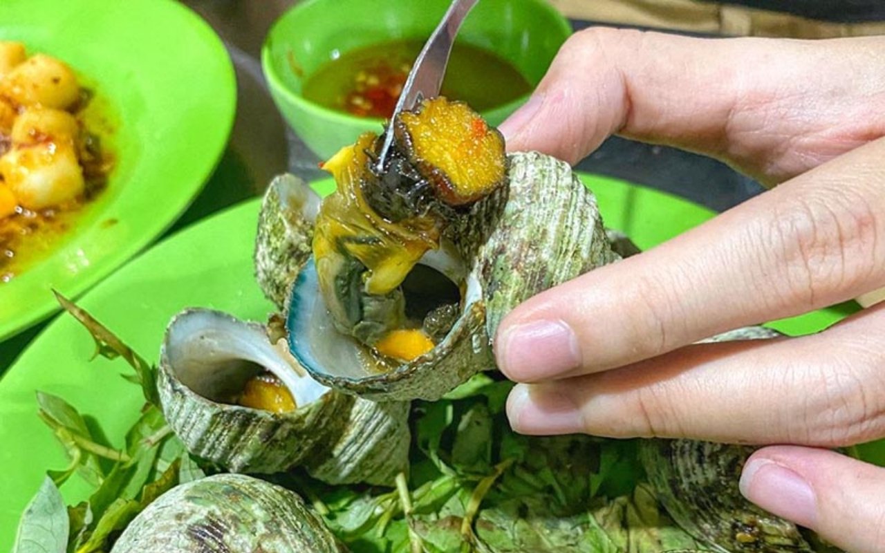 Ốc mắt ngọc là đặc sản Nam Du
