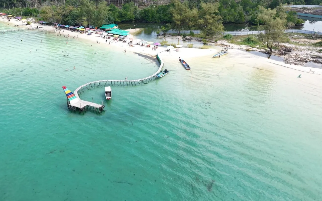 Mũi Hàm Rồng Phú Quốc - Kinh nghiệm ngắm sao biển (2026) 7 Tắm biển và lặn ngắm san hô tại Mũi Hàm Rồng