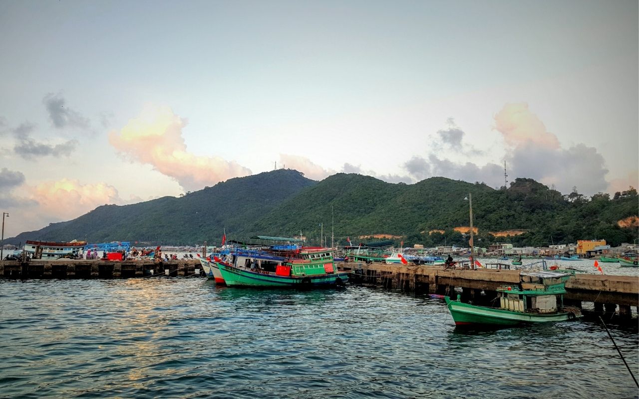 Đảo Nam Du - Kinh nghiệm du lịch chi tiết từ A-Z (2026) 5 Đảo Nam Du có khí hậu nhiệt đới gió mùa