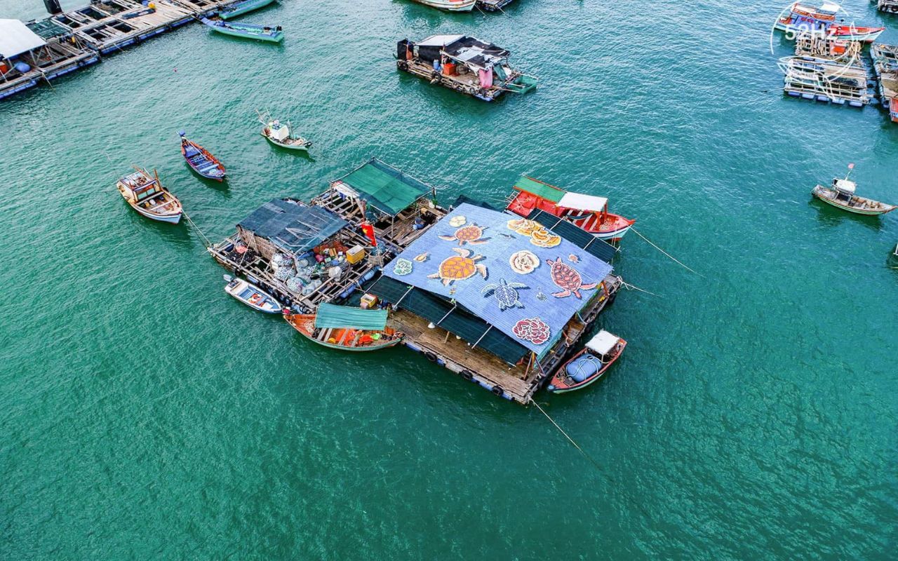 Đảo Hòn Sơn | Kinh nghiệm, lịch trình chi tiết (2026) 10 Trải nghiệm ăn hải sản trên làng chài