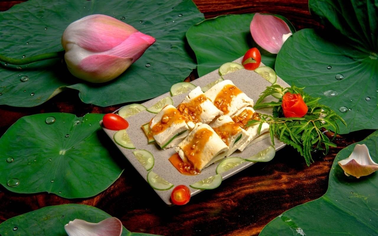 Đặc sản Tây Ninh - Top 10 món ngon nức tiếng 2026 6 Ẩm thực chay đa dạng tại Tây Ninh