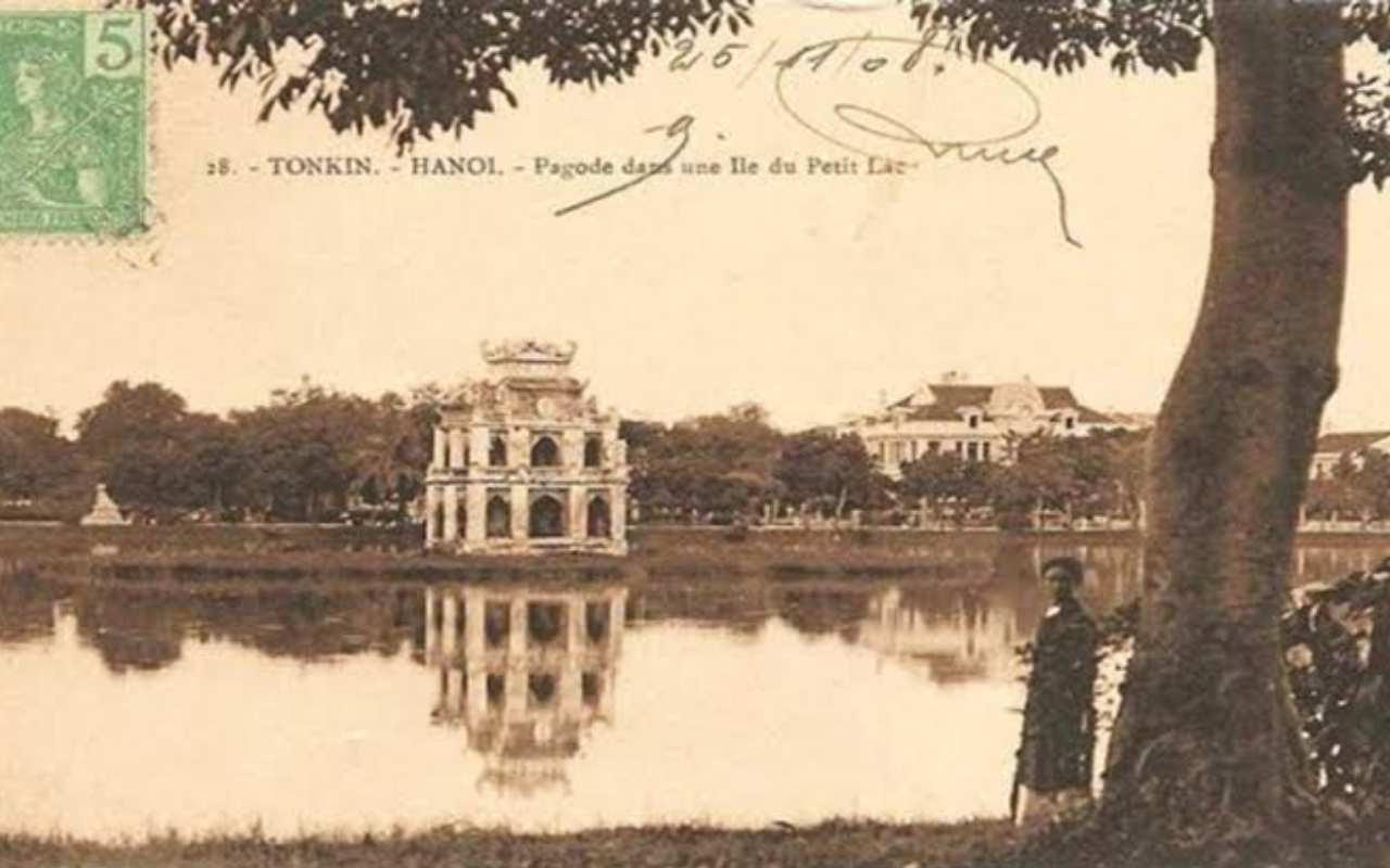 Hồ Hoàn Kiếm Hà Nội: Cẩm nang du lịch ăn gì, chơi gì 2026 5 Ảnh tư liệu Hồ Hoàn Kiếm xưa