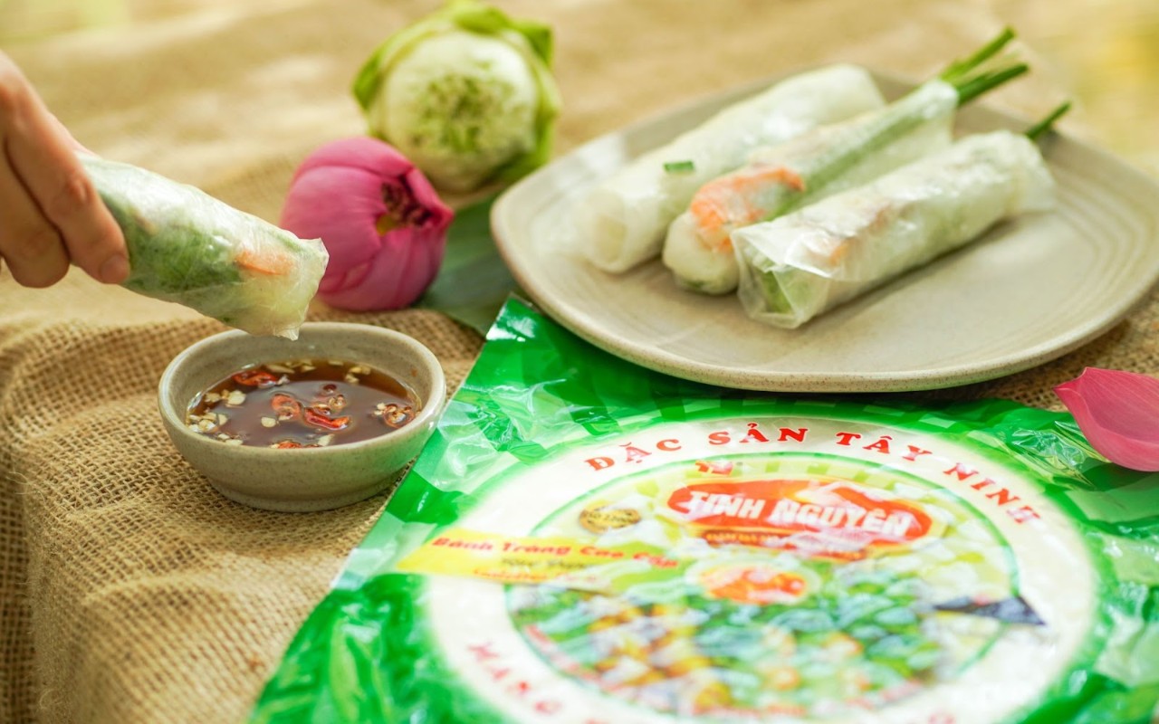 Đặc sản Tây Ninh - Top 10 món ngon nức tiếng 2026 7 Bánh tráng là một trong những đặc sản Tây Ninh nổi tiếng