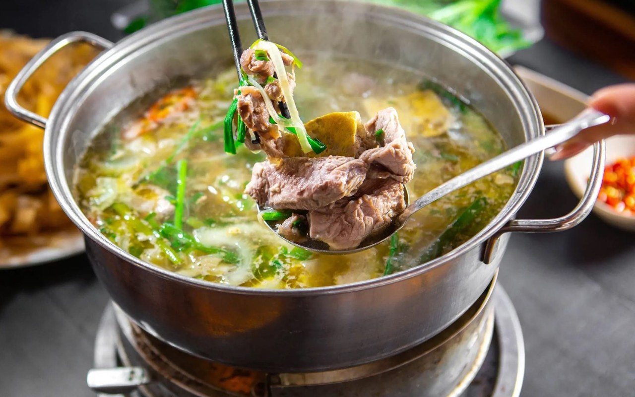 Đặc sản Tây Ninh - Top 10 món ngon nức tiếng 2026 3 Bò tơ Tây Ninh là món ngon trứ danh miền Đông Nam Bộ
