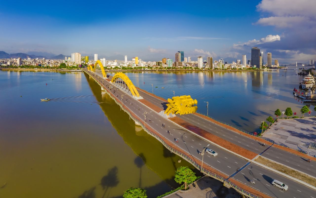 Cầu Rồng Đà Nẵng - Lịch trình phun lửa mới nhất 2026 2 Cầu Rồng Đà Nẵng nhìn từ trên cao