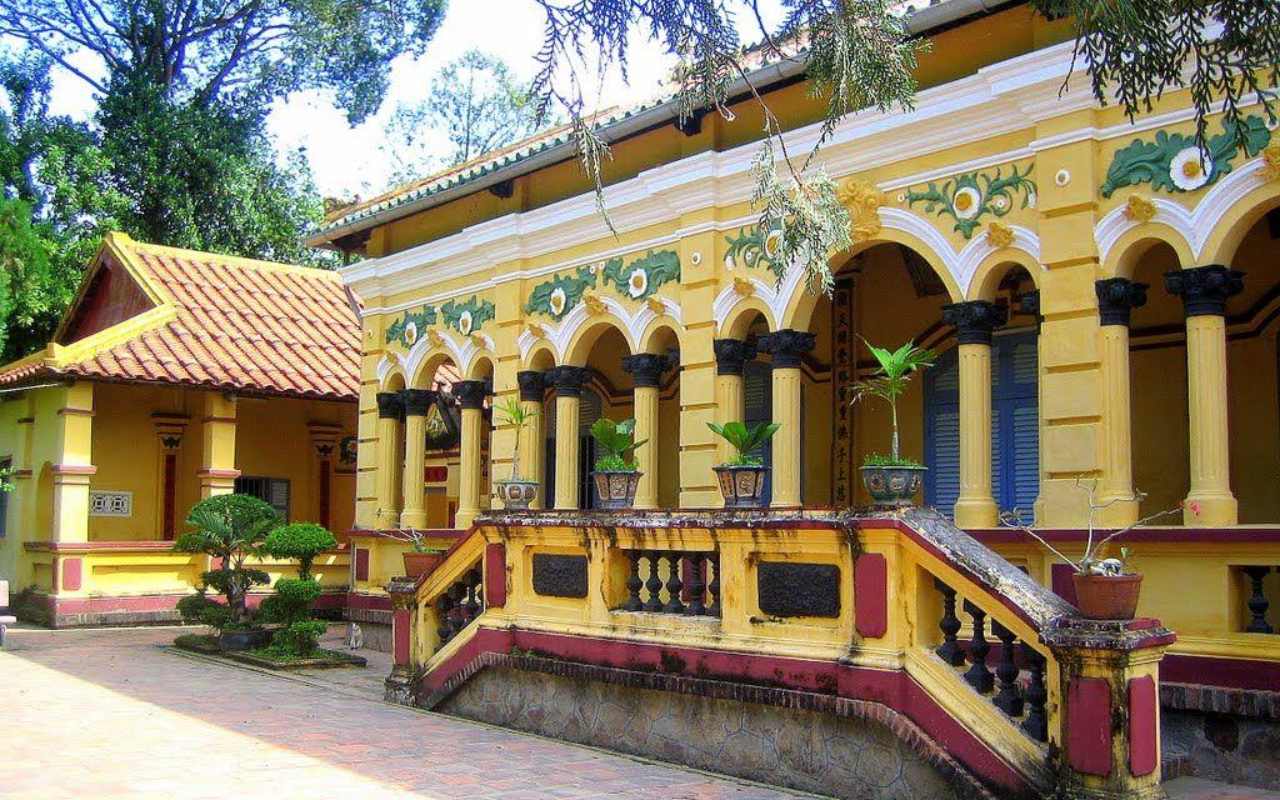 Chùa Nam Nhã Cần Thơ - Nét đẹp giao thoa Á Đông & Tây Âu 2 Chùa Nam Nhã mang nét đẹp cổ kính