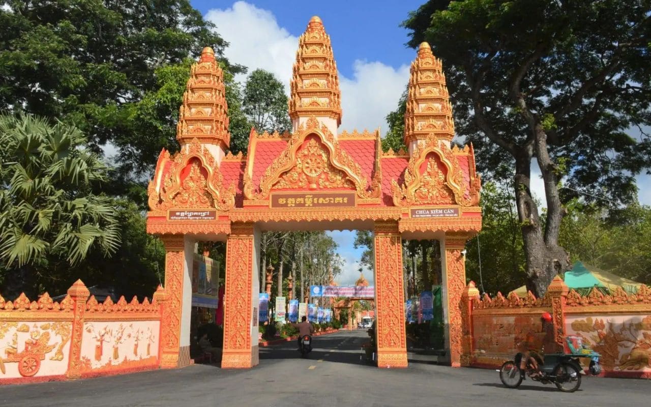 Chùa Som Rong Sóc Trăng - Ngôi chùa Khmer tuyệt đẹp 2026 7 chùa Som Rong xây dựng năm nào