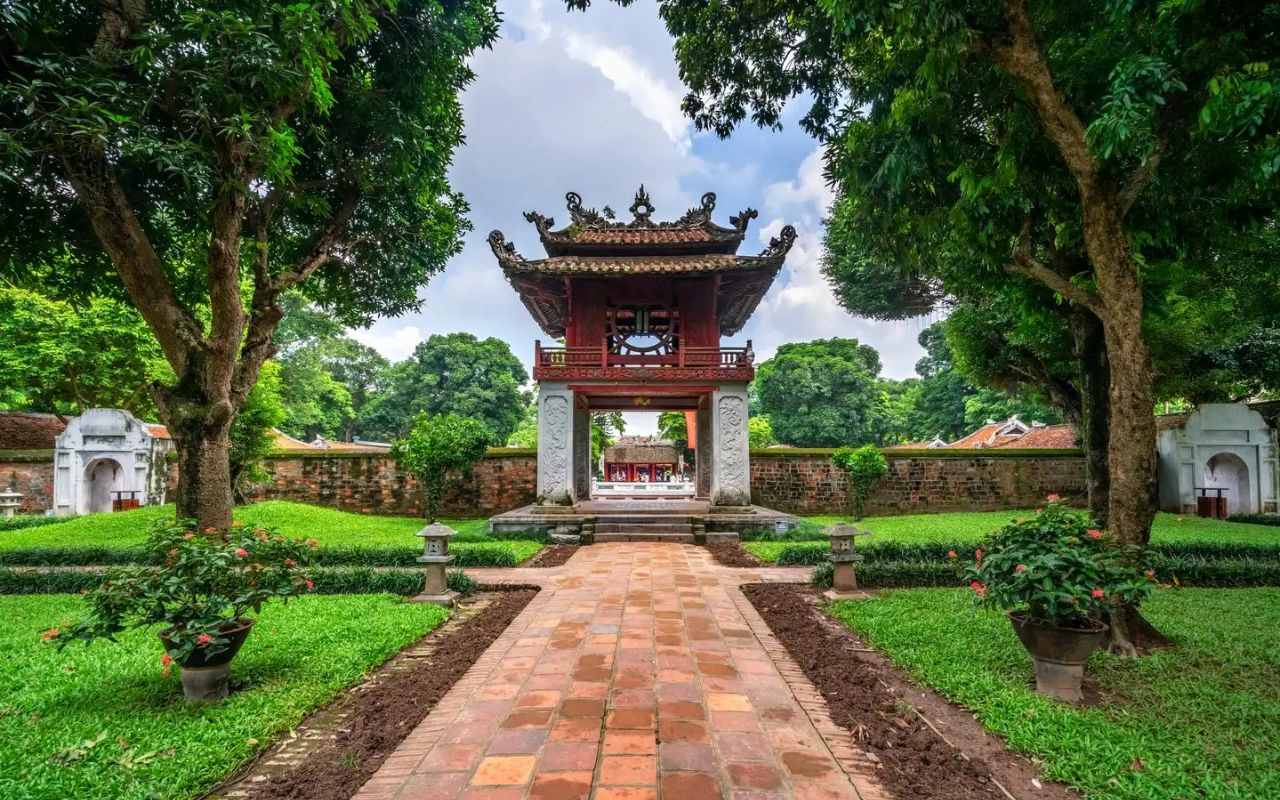 du lịch Hà Nội tự túc