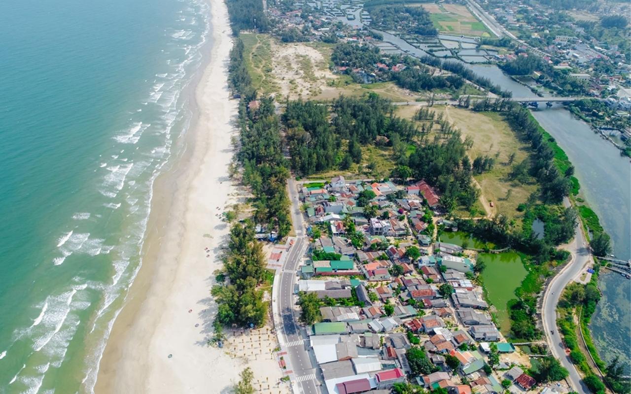 Bãi biển Mỹ Khê Đà Nẵng - Bãi biển đẹp nhất Việt Nam 2026 4 Đường đi dễ dàng và thuận tiện cho mọi phương tiện giao thông
