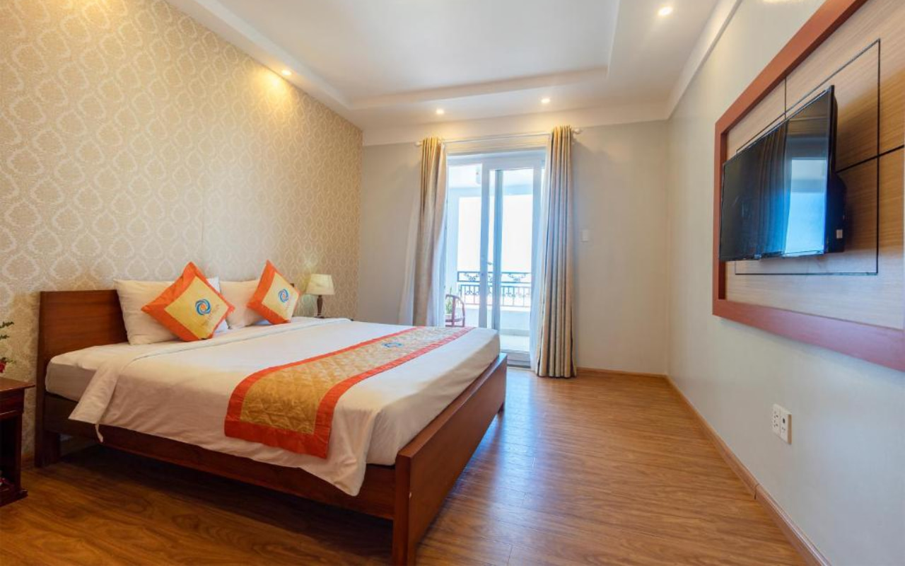 Khách sạn 3 sao tiện nghi ngay trung tâm Dương Đông