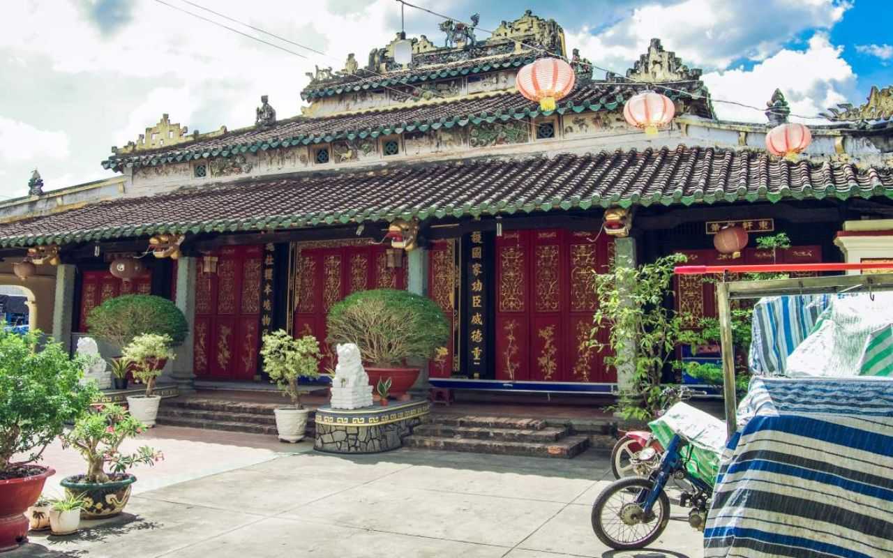 Chùa Kiến An Cung Đồng Tháp - Vẻ đẹp kiến trúc Trung Hoa 4 Kiến trúc bên ngoài chùa Kiến An Cung Sa Đéc