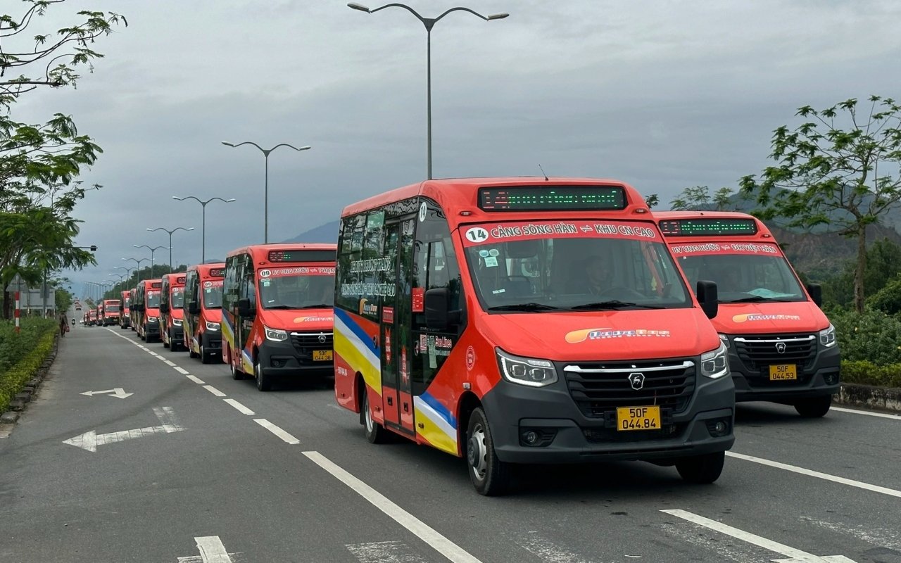 Bà Nà Hills - Kinh nghiệm du lịch, giá vé & lịch trình 2026 4 Dễ dàng đi đến khu du lịch bằng các phương tiện phổ biến