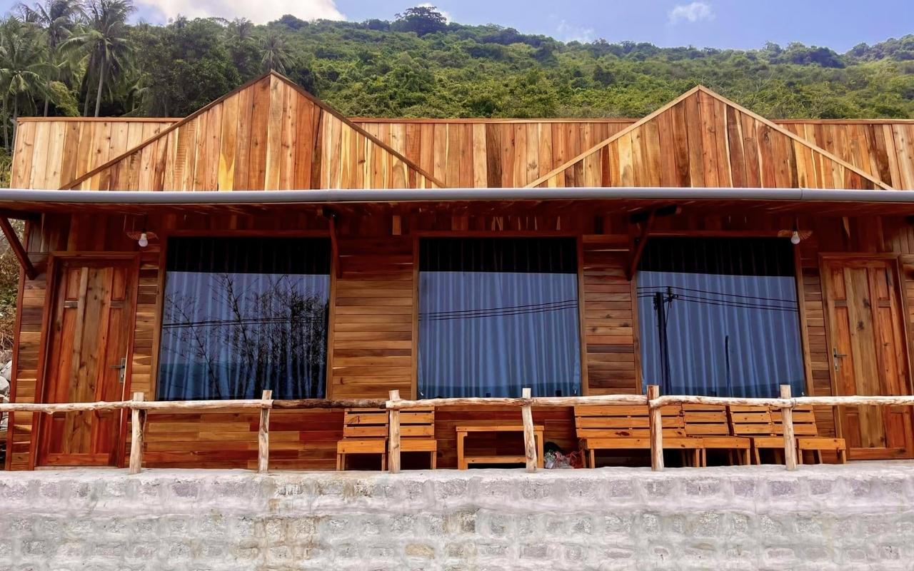 Homestay Hòn Sơn: Top địa chỉ view đẹp, giá rẻ 2026 4 Sunset có thiết kế mở để đón ánh sáng tự nhiên