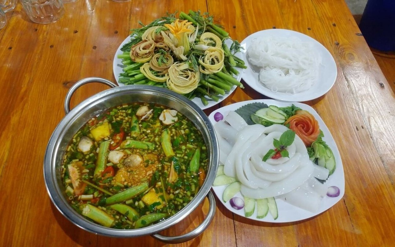 Lẩu mắm Cần Thơ: Top 3 quán ngon, chuẩn vị nên thử 2026 5 Vị mắm phải được nêm nếm vừa vặn, không quá gắt