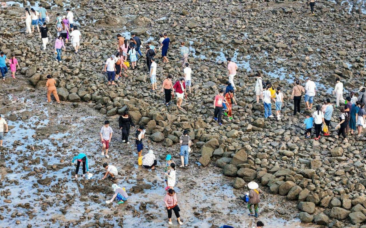 Hòn Bà Vũng Tàu - Hòn đảo bí ẩn, linh thiêng 2026 6 Trải nghiệm bước đi trên đá đến Hòn Bà