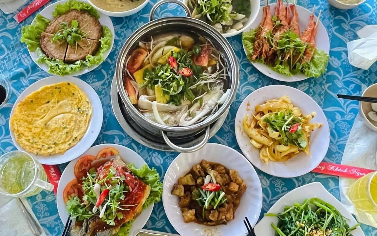 Tour đảo Hòn Mun - Làng Chài - Hòn Tằm Nha Trang 18 Tour đảo Hòn Mun Làng Chài Hòn Tằm - Thực đơn cơm trưa
