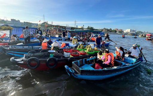 Combo Cần Thơ 3 ngày 2 đêm từ Hà Nội bằng máy bay 7 Combo Cần Thơ 3 ngày 2 đêm từ Hà Nội - Tham quan chợ nổi Cái Răng