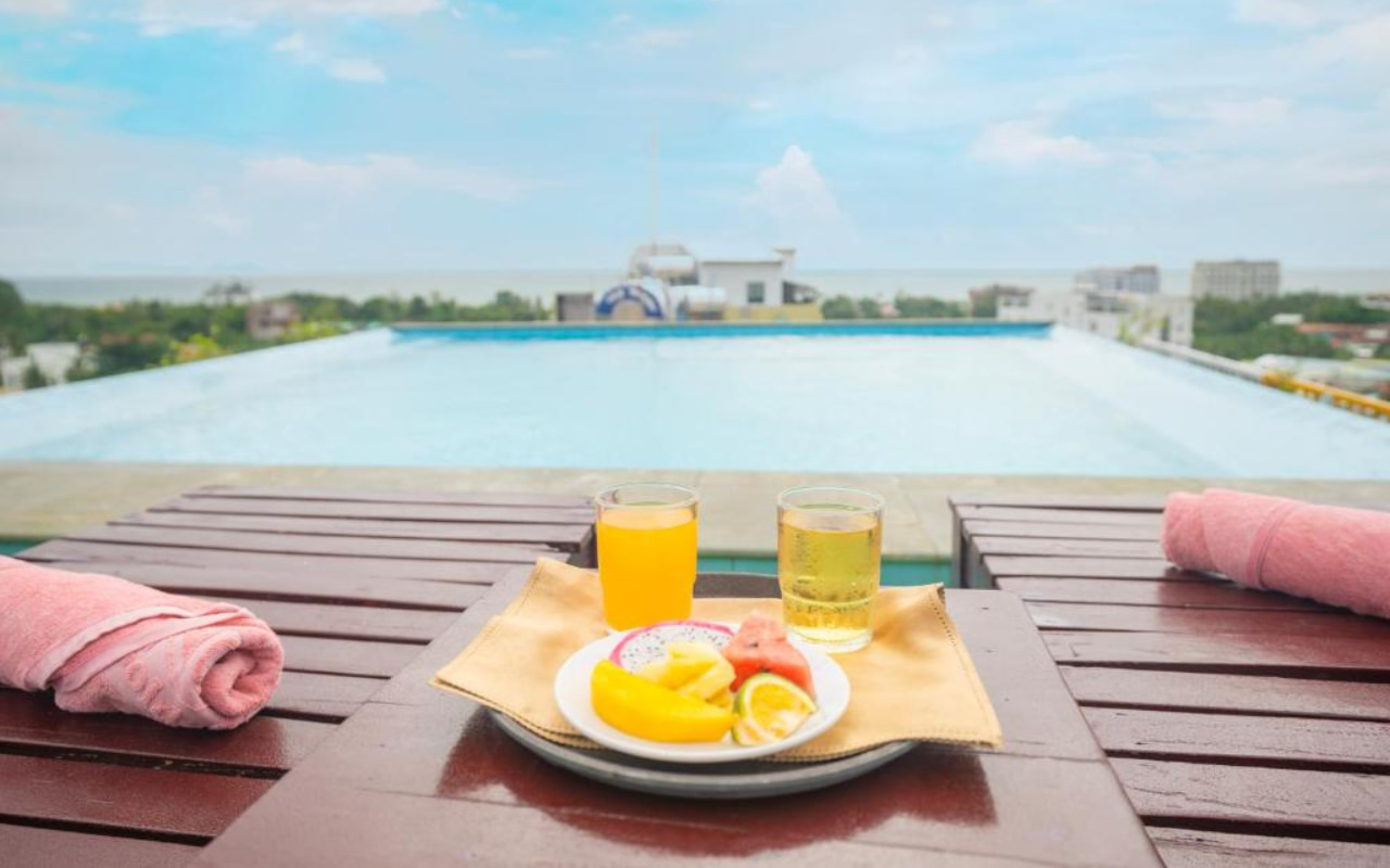 Combo Phú Quốc 4 ngày 3 đêm từ Hà Nội bằng máy bay | Sun PhuQuoc Airways 14 View hồ bơi khách sạn 3 sao