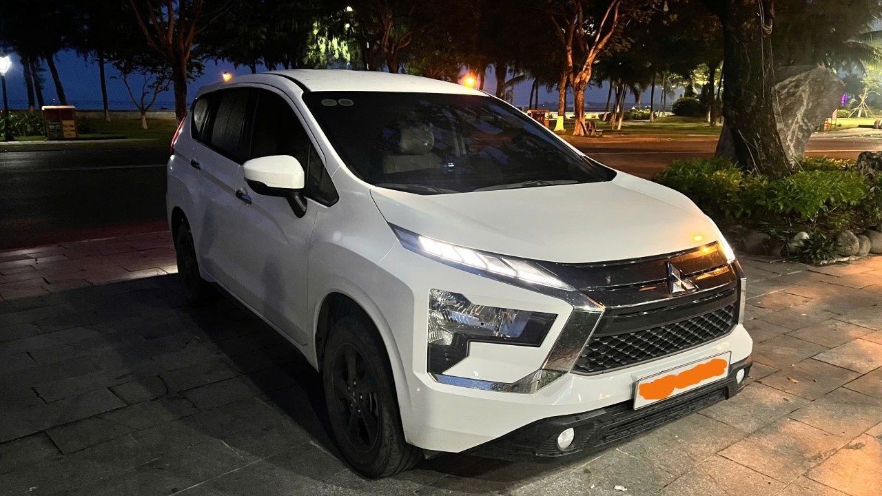 Private car transfer from Can Tho to Sai Gon service