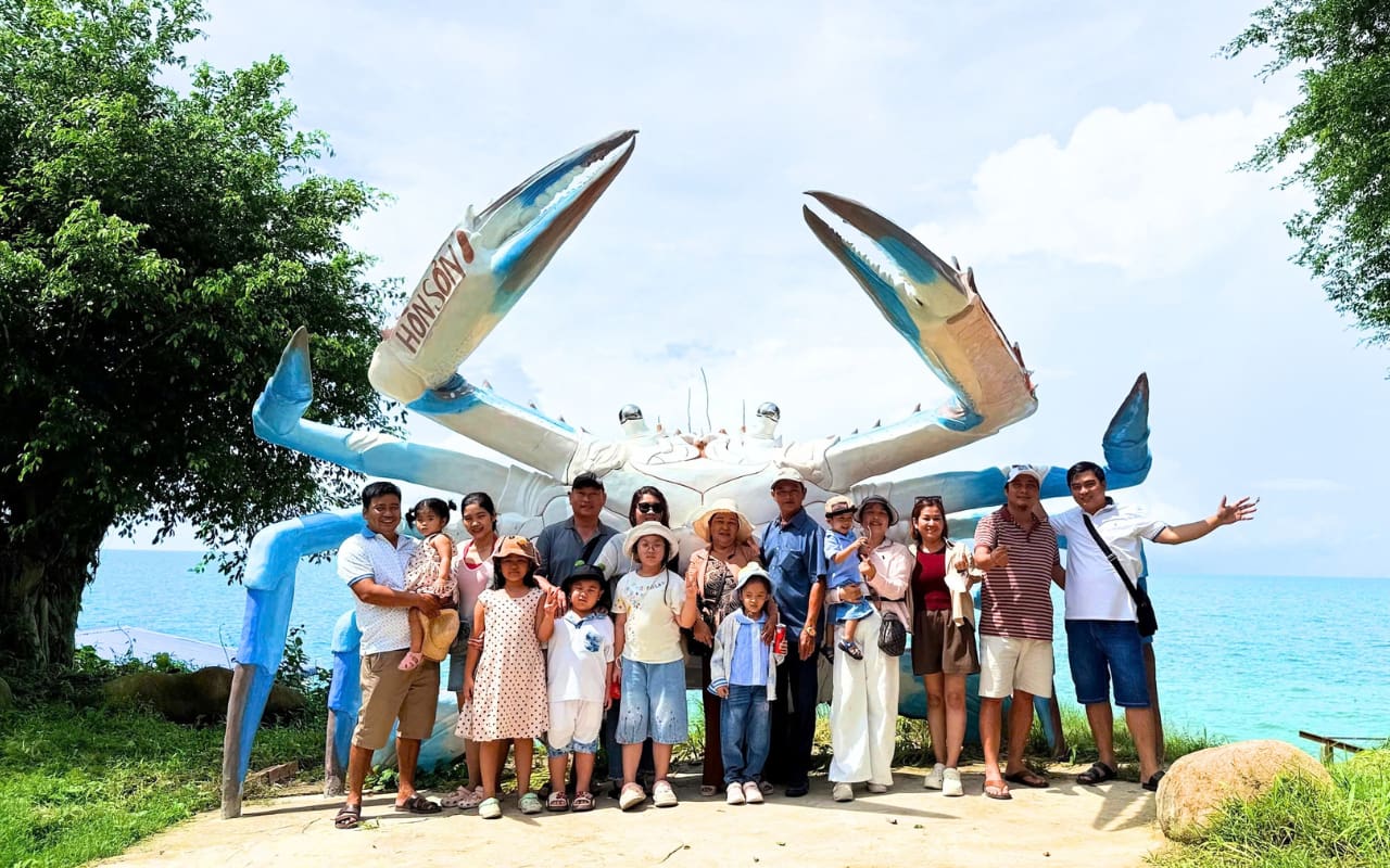 Combo Hòn Sơn 2 ngày 1 đêm | Homestay Hòn Sơn 12 Combo Hòn Sơn 2 ngày 1 đêm - Check in con ghẹ Hòn Sơn