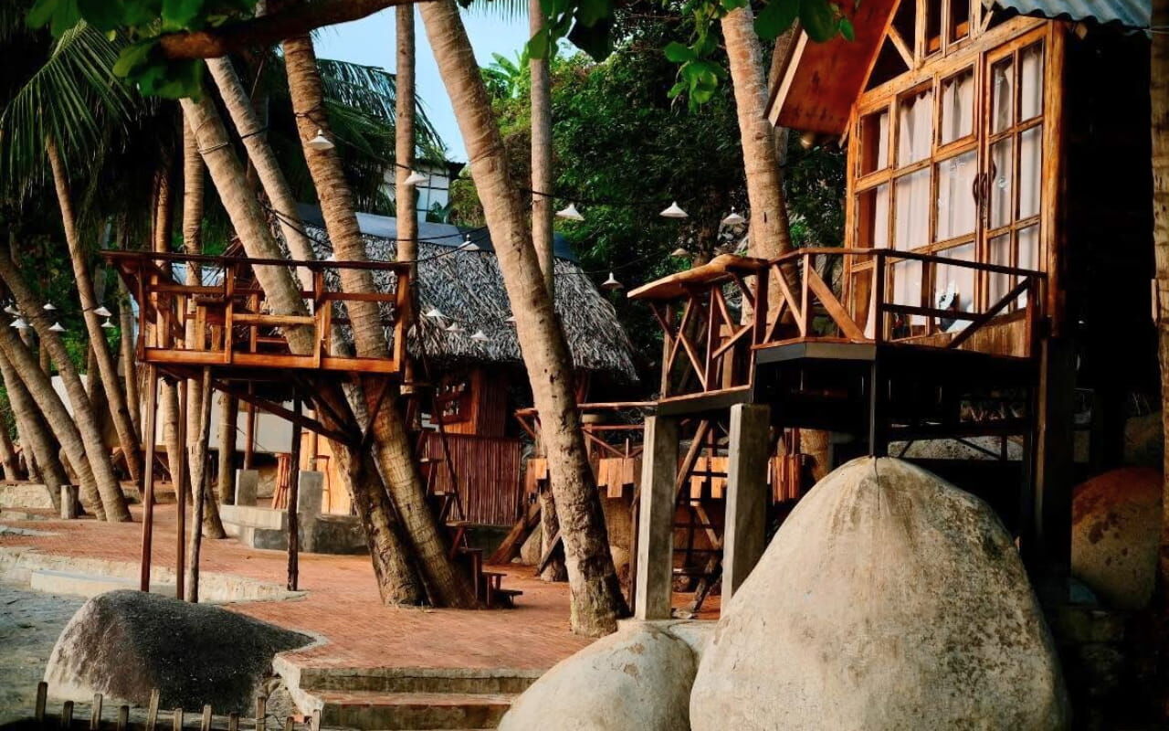 Combo Hòn Sơn 2 ngày 1 đêm - Sohora Beach and Bungalow