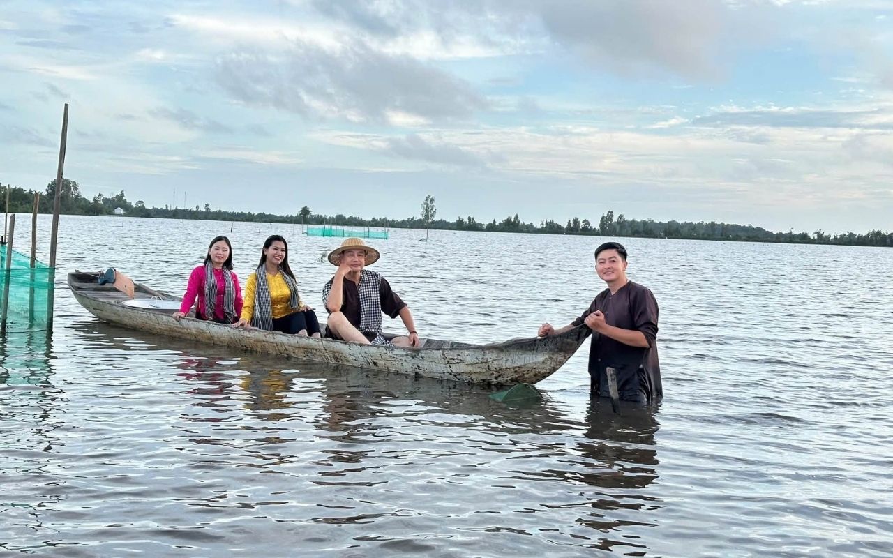 Tour Cần Thơ An Giang 1 ngày | Trải nghiệm mùa nước nổi 24 Tour An Giang mùa nước nổi